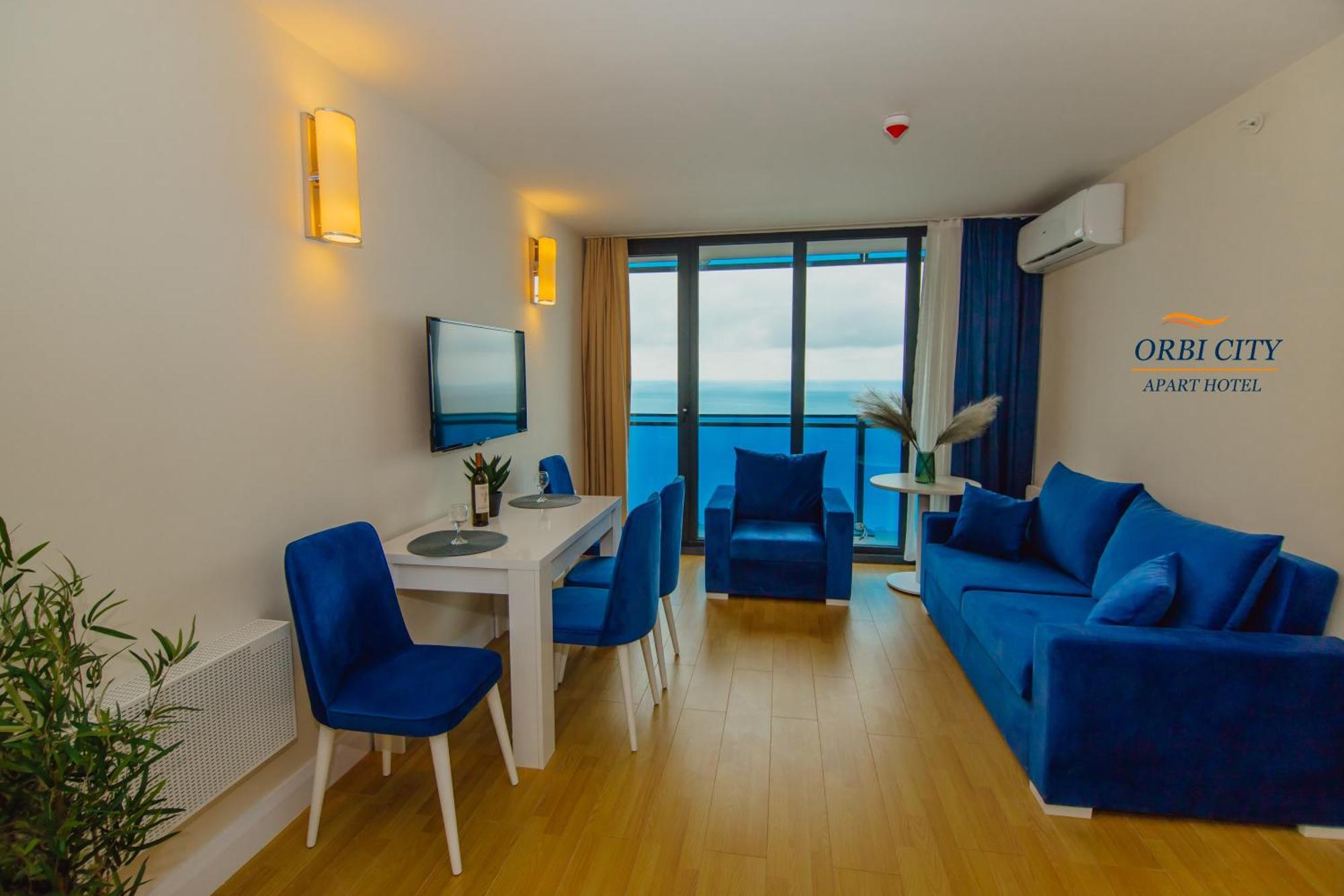 Apart-Hotel Orbi City Batumi Esterno foto