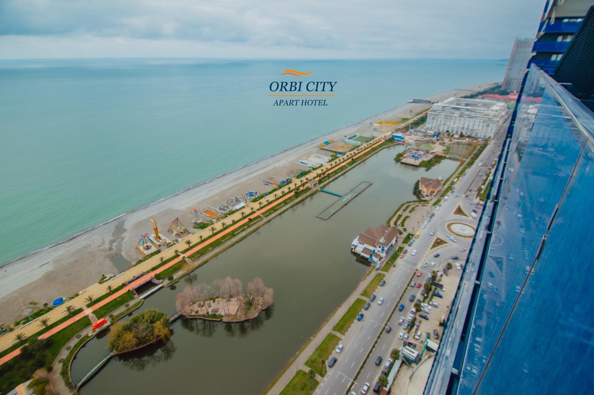 Apart-Hotel Orbi City Batumi Esterno foto