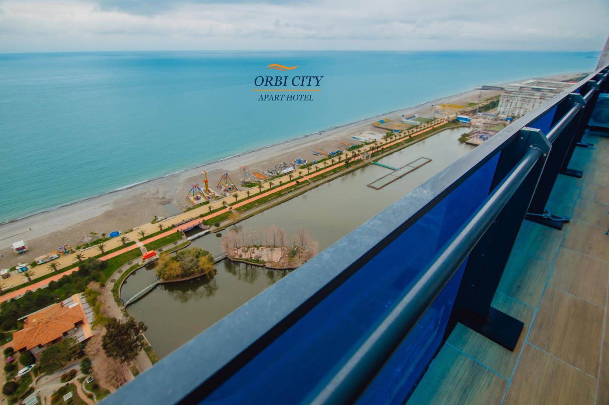 Apart-Hotel Orbi City Batumi Esterno foto