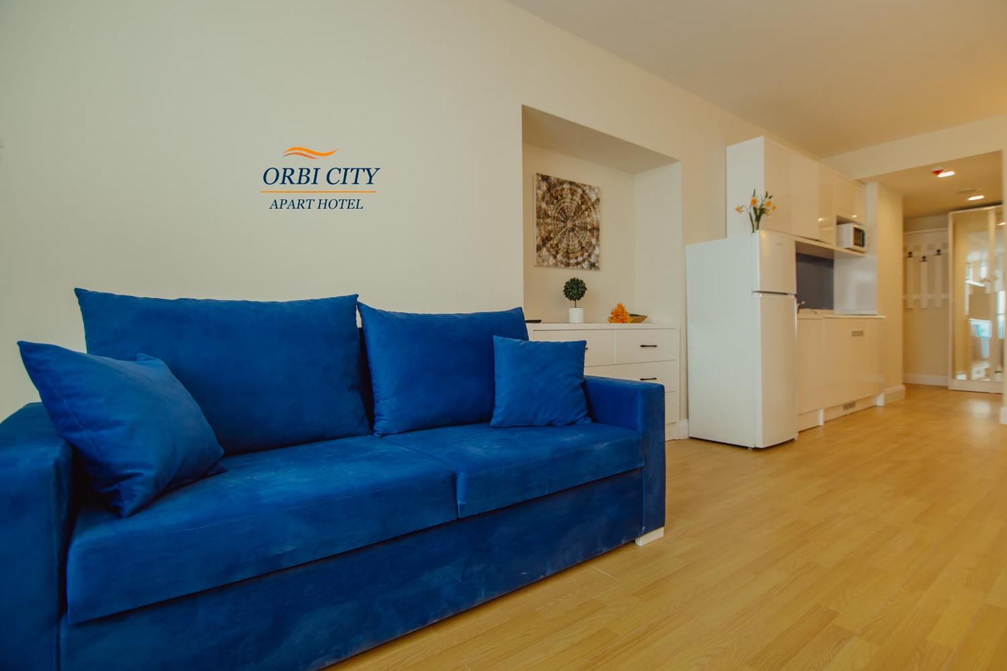 Apart-Hotel Orbi City Batumi Esterno foto