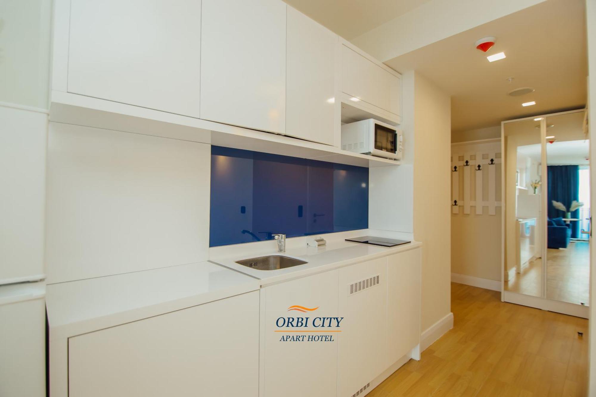 Apart-Hotel Orbi City Batumi Esterno foto